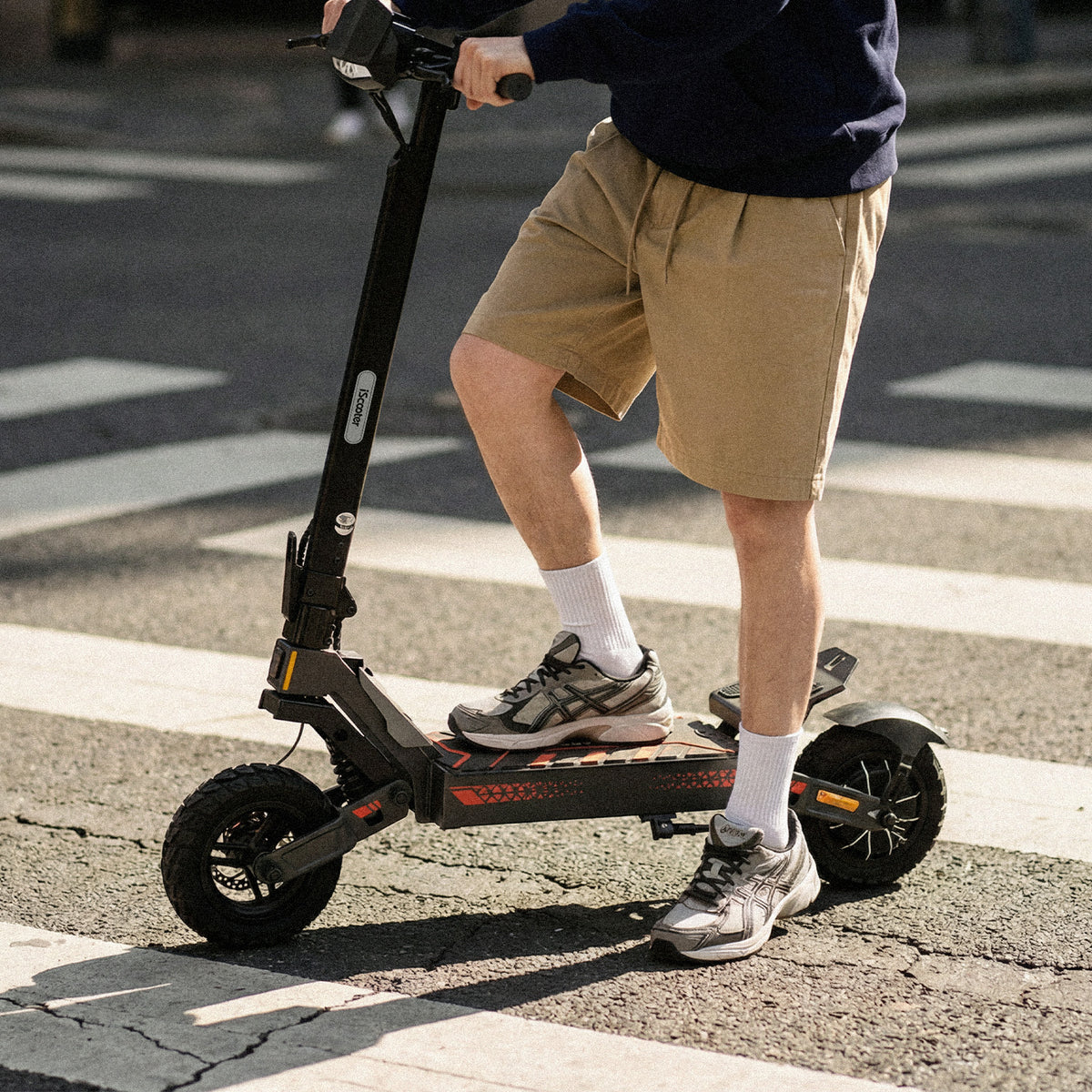 iScooter iF1 Electric Scooter 1200W Motor for Adults